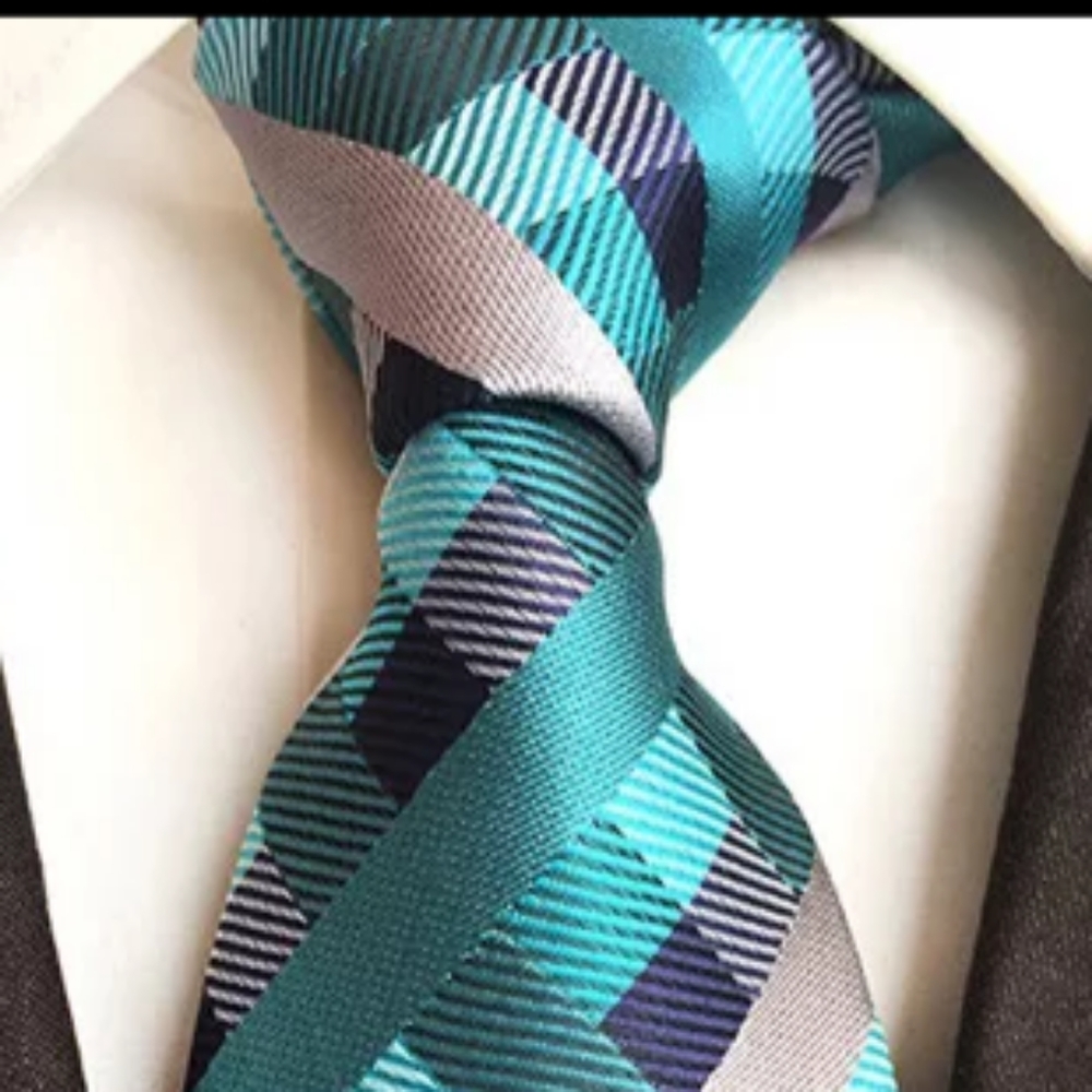 Men's Italian Ttie. Pure Silk .Emerald/gold/silver plaid checks